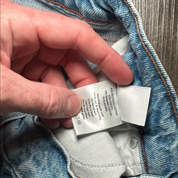 Outland Ellie Sunday High Rise Wide Leg Jeans - 26x30 - Picture 8 of 8